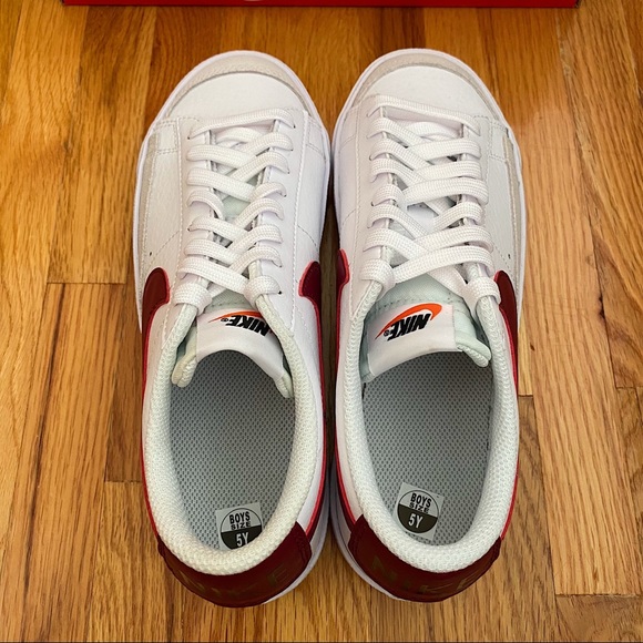 Nike Blazer Low ‘77 Women’s Sneakers - Picture 5 of 7